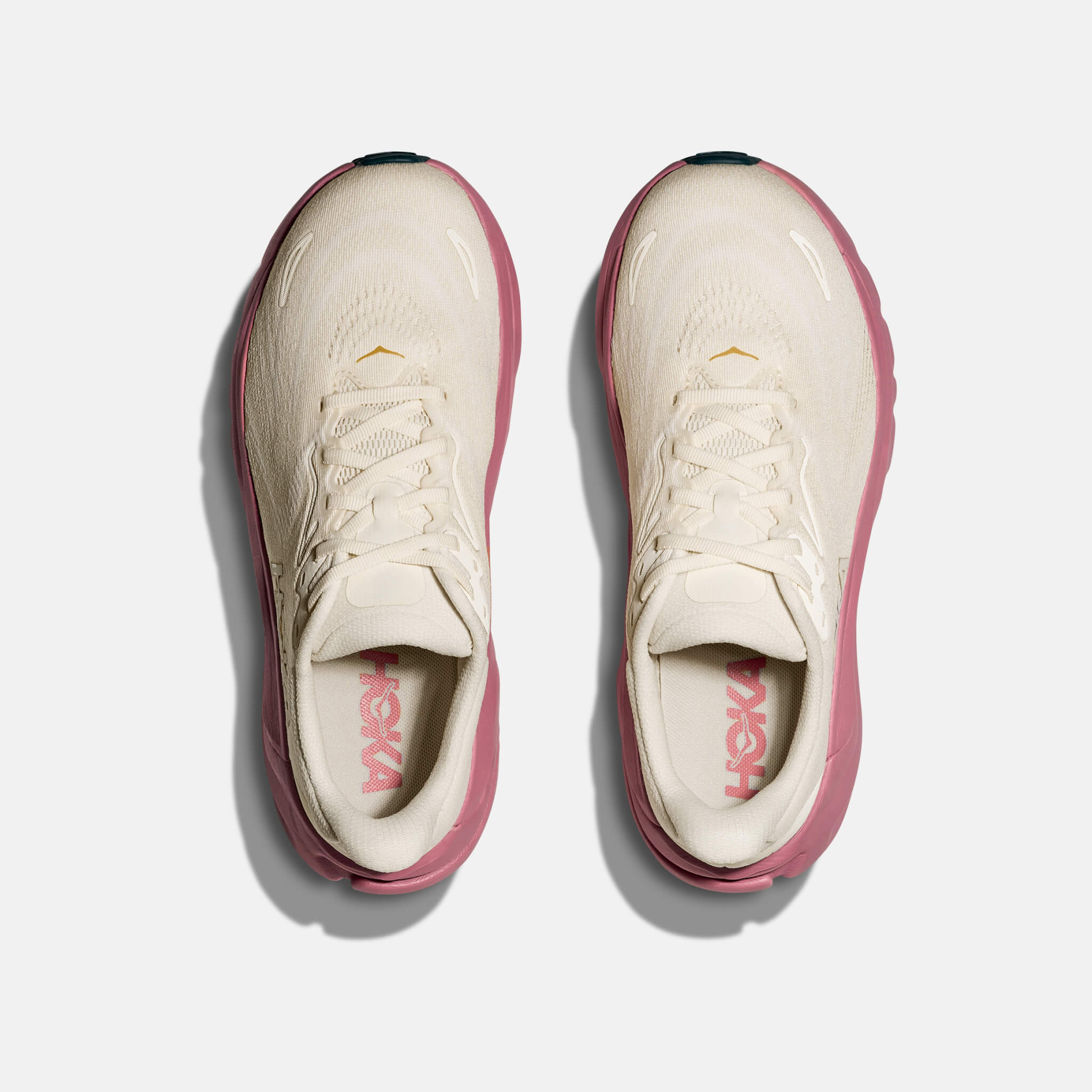 Hoka AraHi 8 Alabaster/Lingonberry
