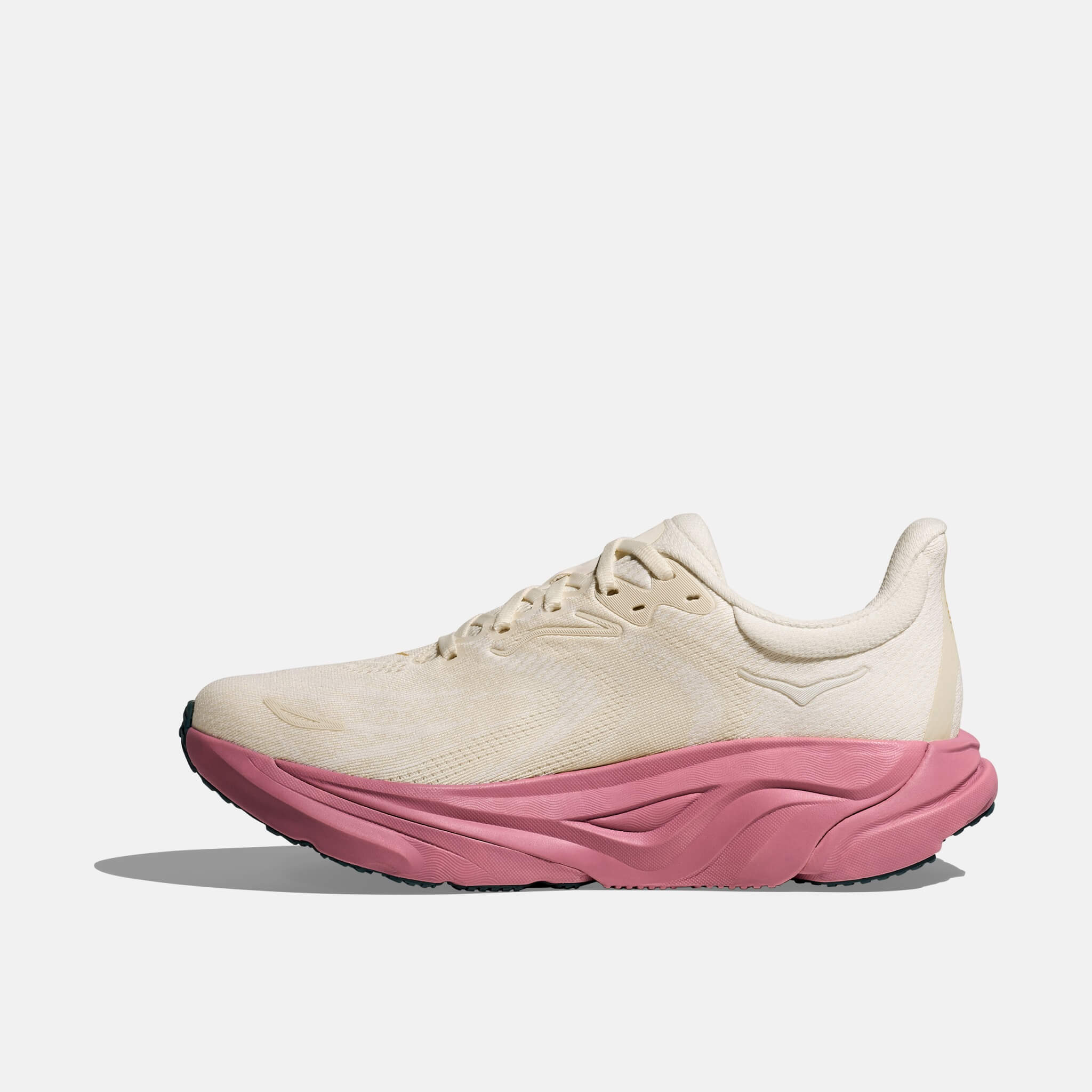 Hoka AraHi 8 Wide Alabaster/Lingonberry