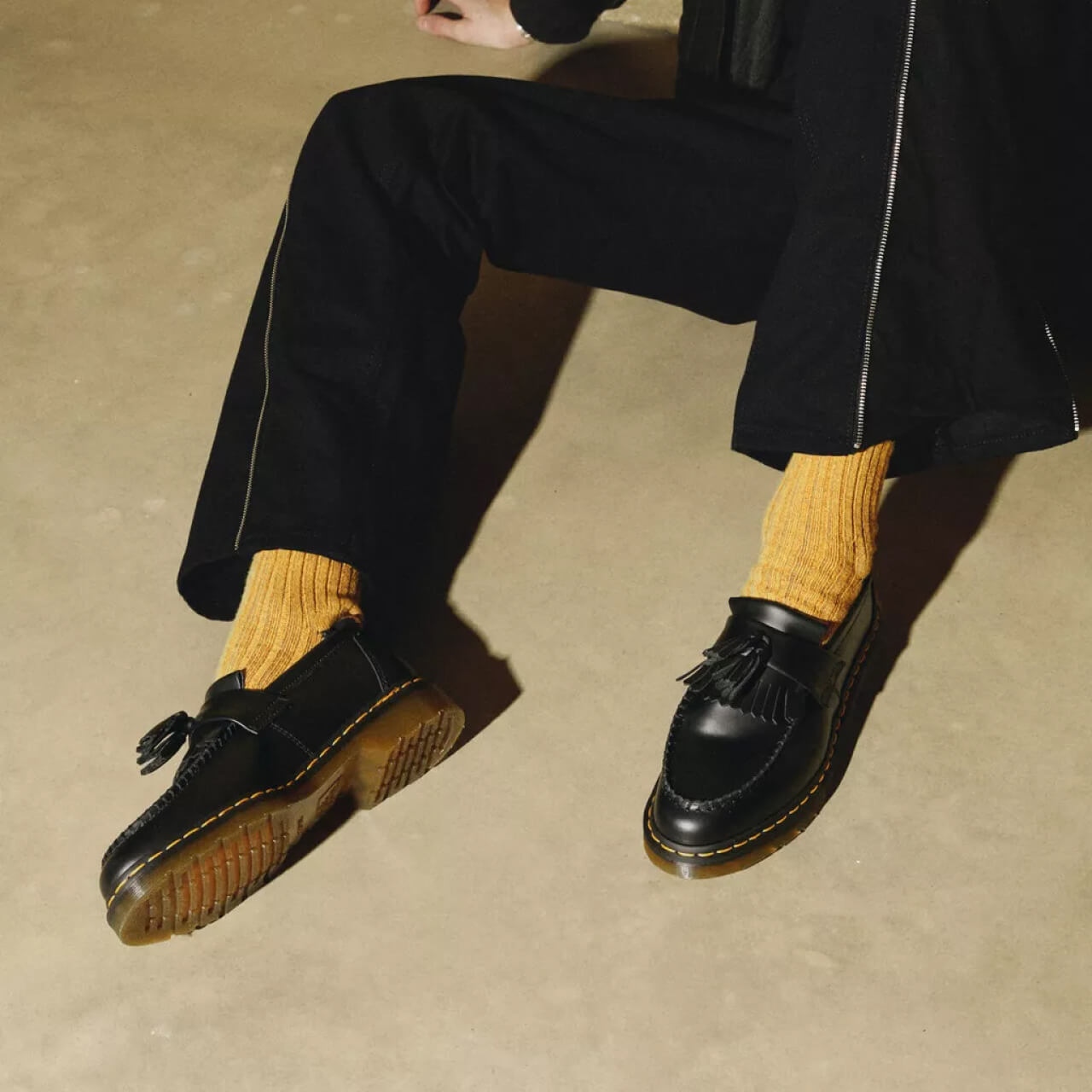 Dr. Martens Adrian Yellow Stitch