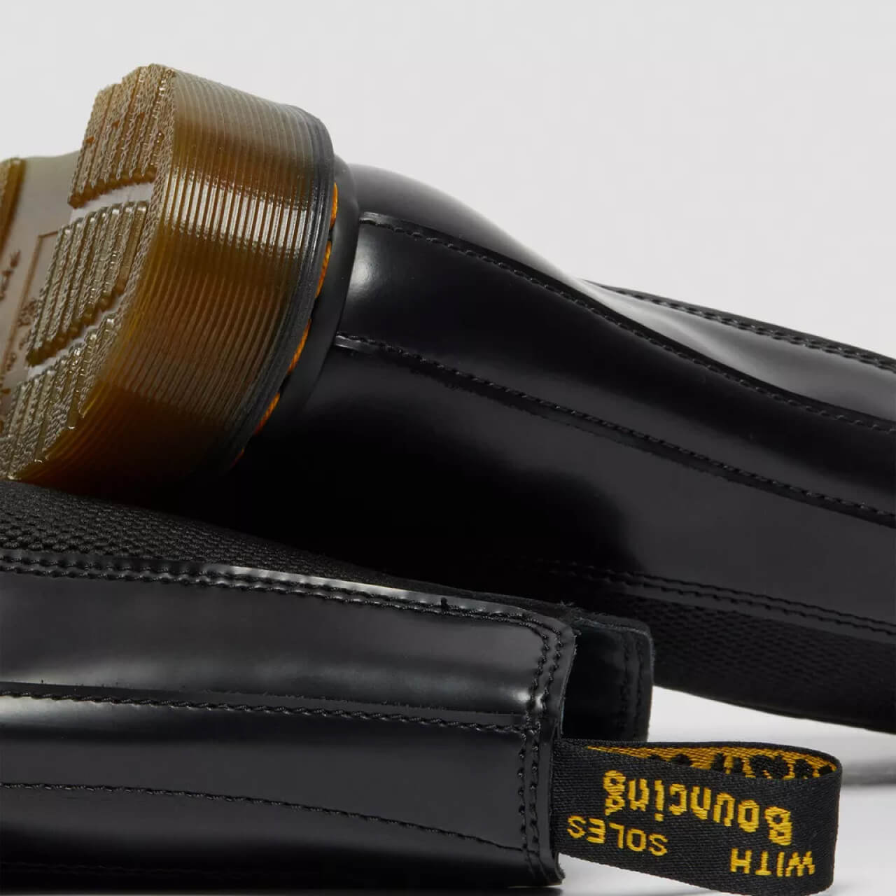 Dr. Martens 2976 Hi