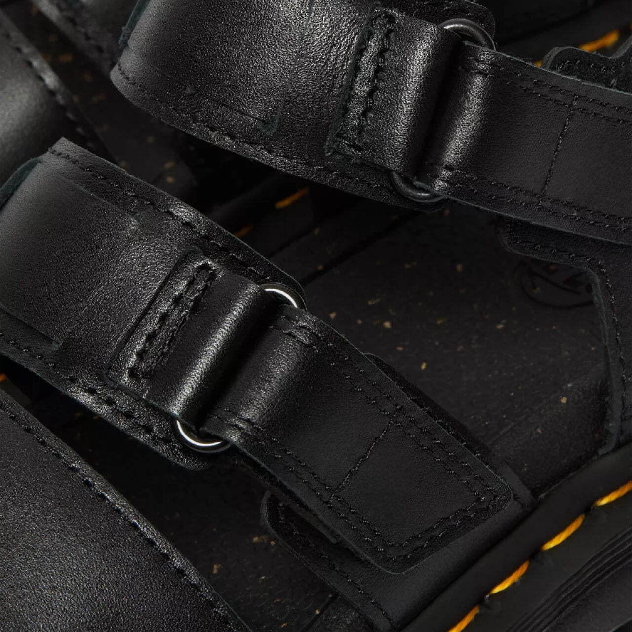 Dr. Martens Ricki 3-Strap