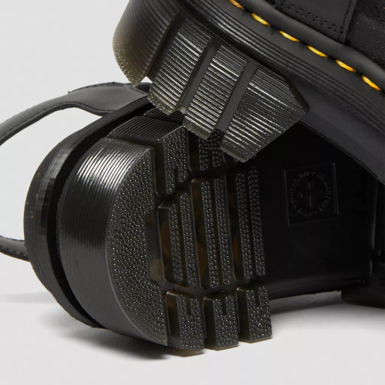 Dr. Martens Ricki 3-Strap