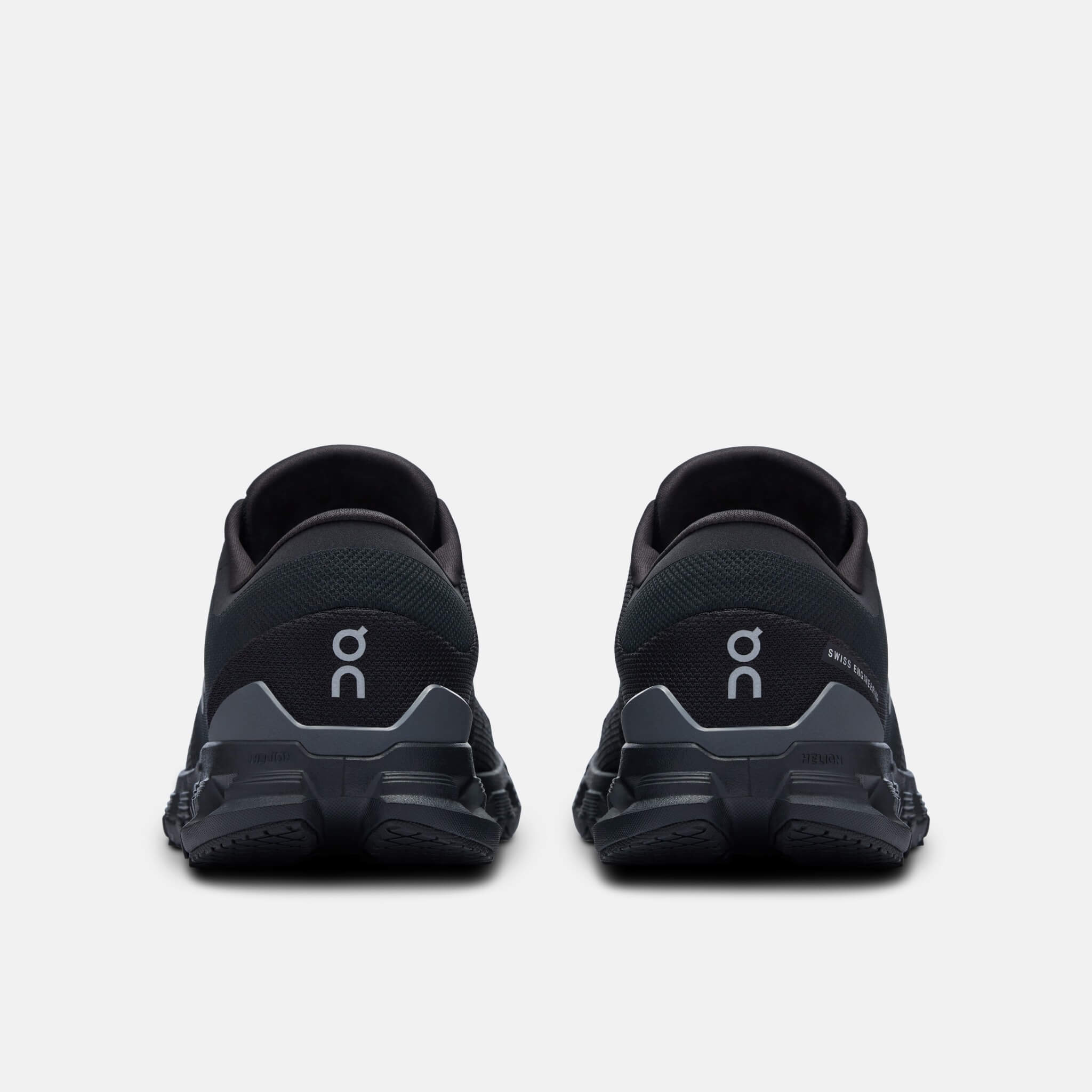 On Cloud X 4 Black/Eclipse