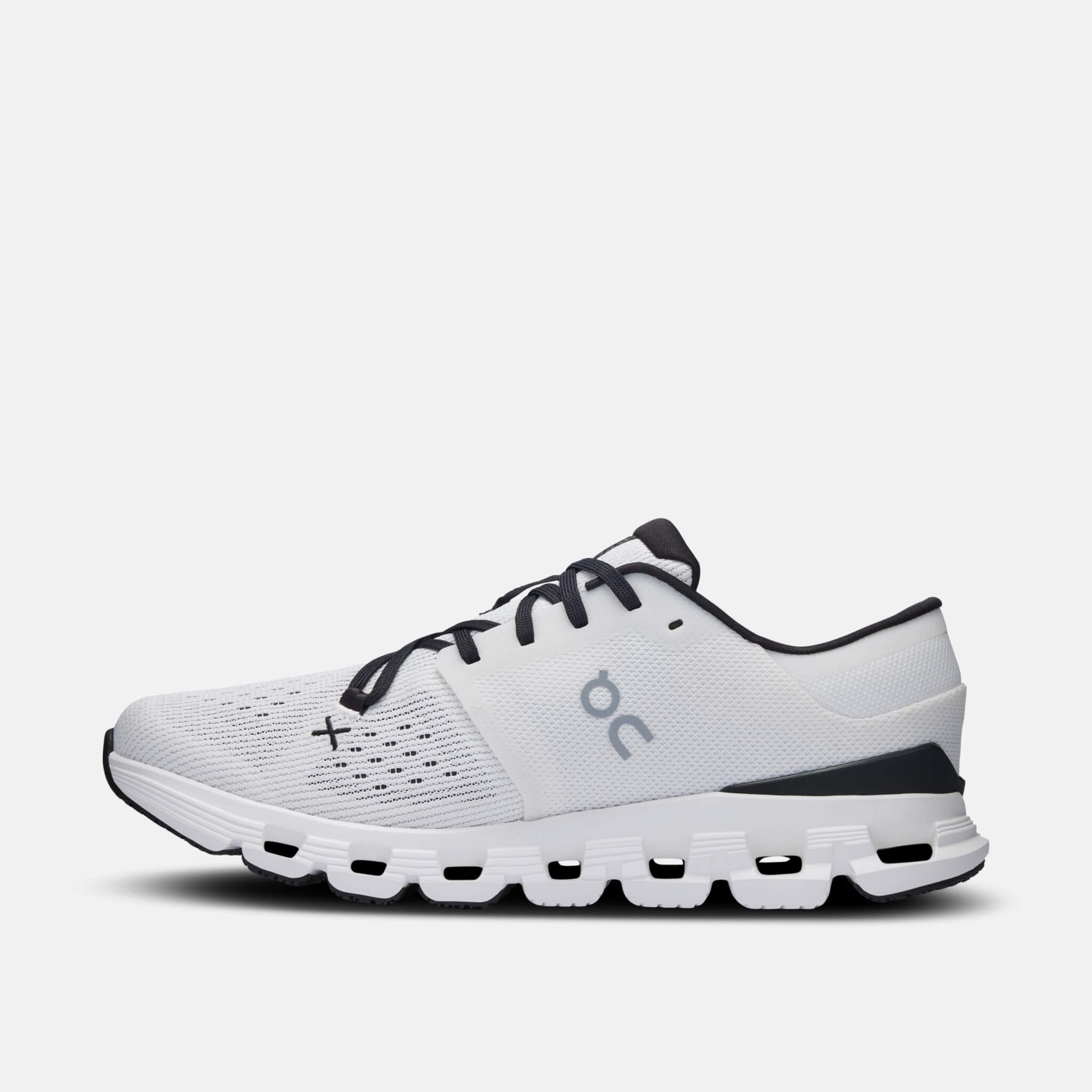 On Cloud X 4 Ivory/Black