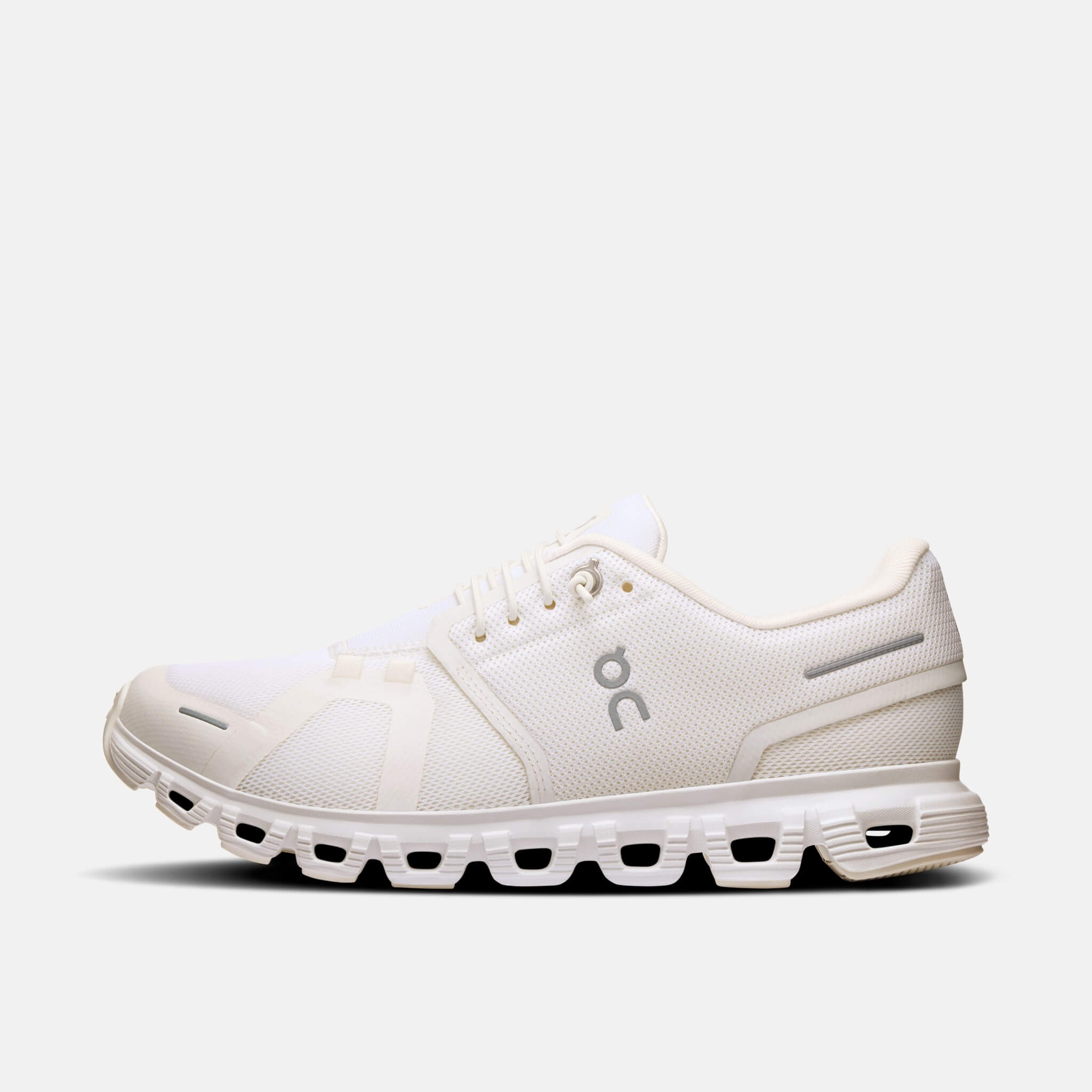 On Cloud 6 White/White