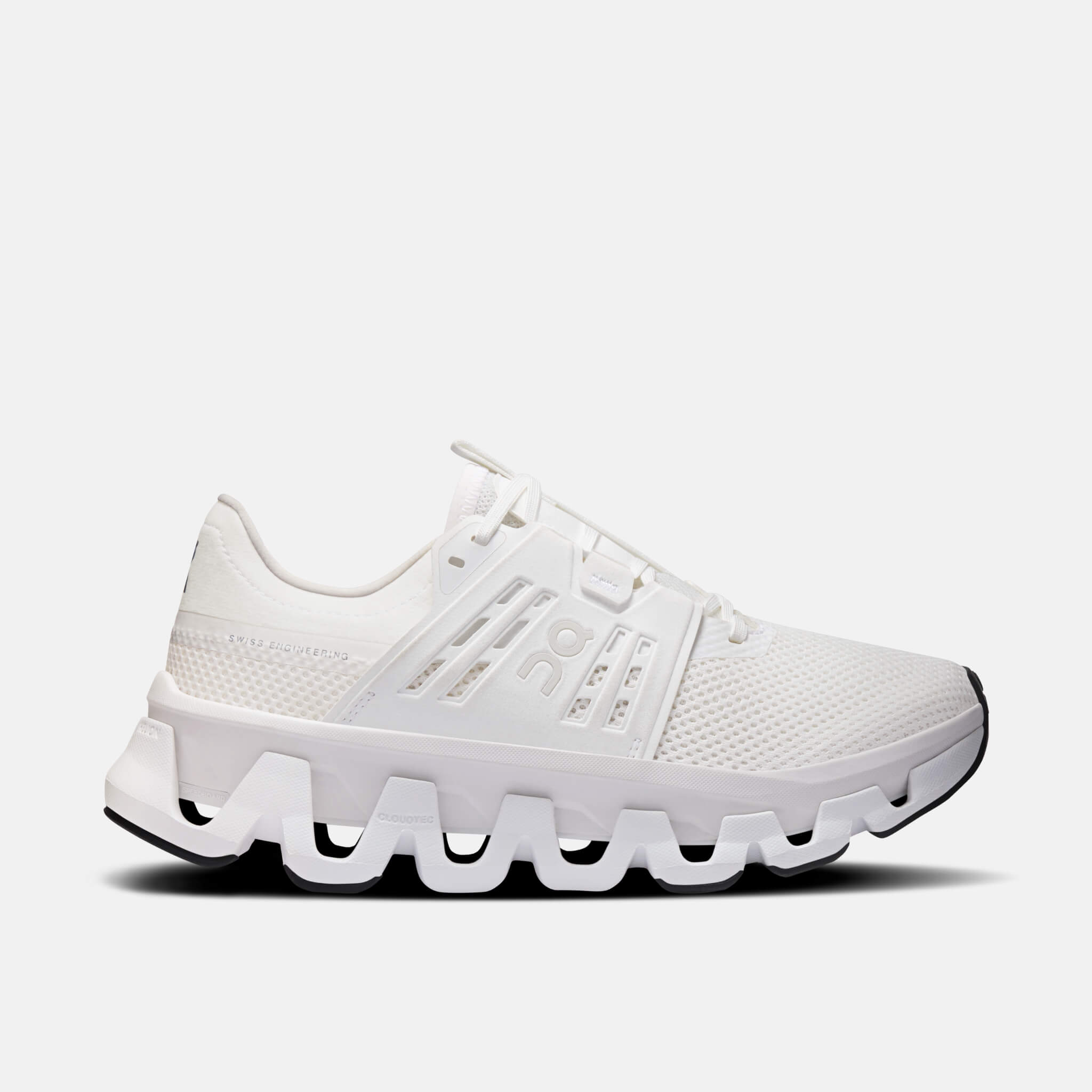 On Cloudswift Amp White/White